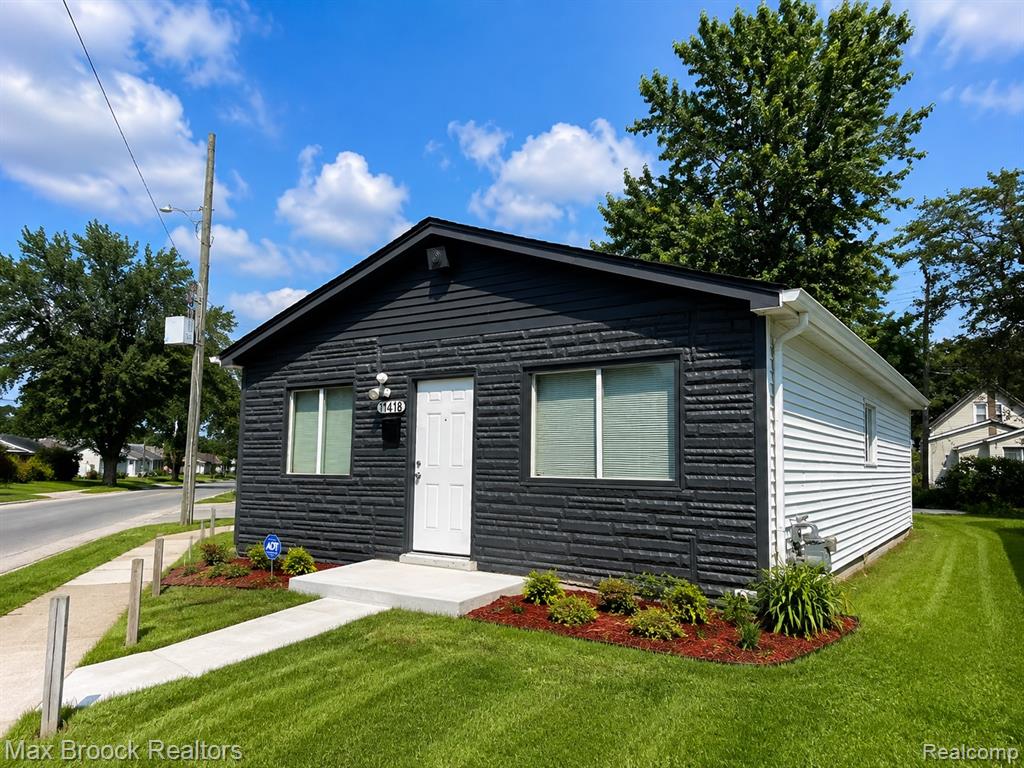 11418 Yosemite Street, Detroit, MI 48204