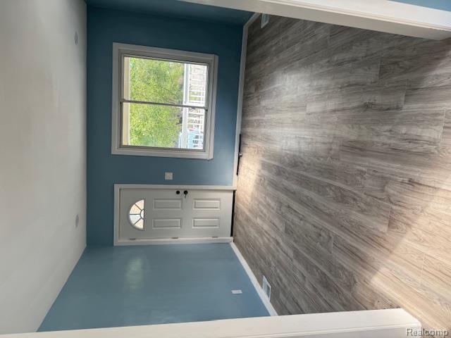 6624 SW Barton Street, Wyandotte, MI 48210 — Photo 2