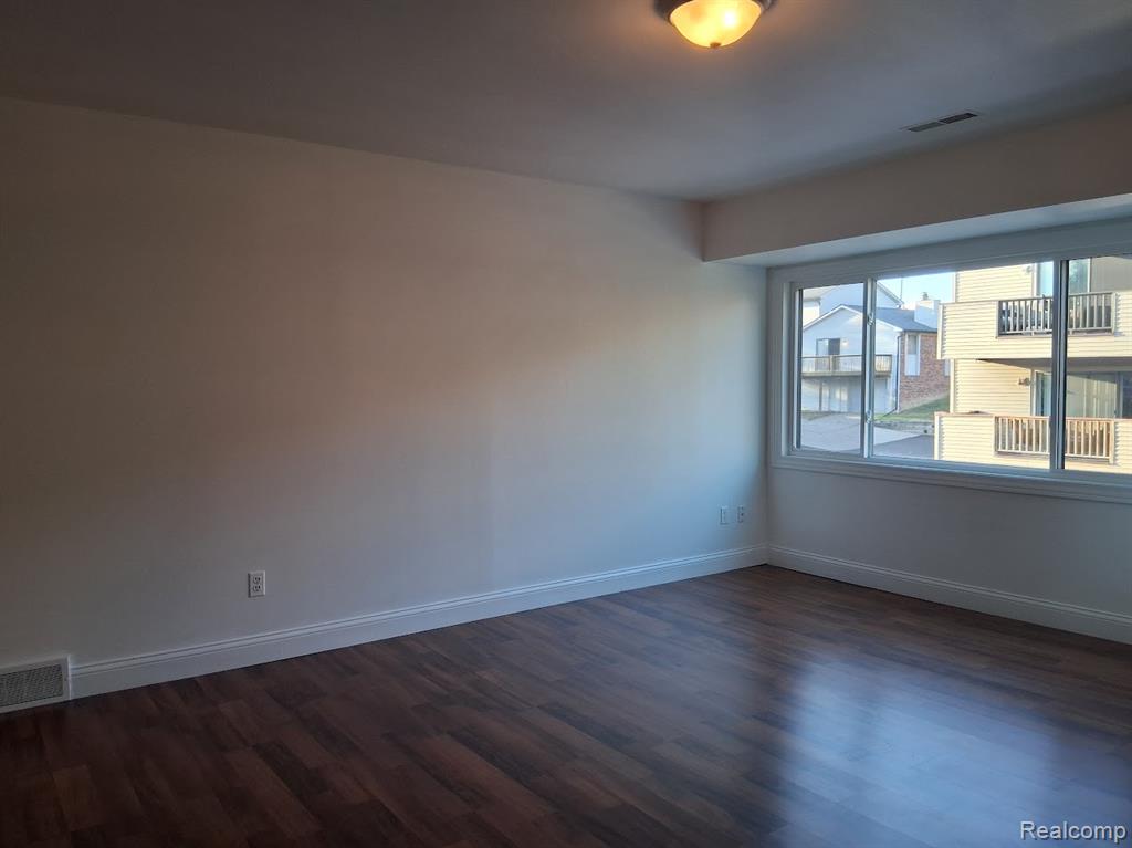 8504 Pepper Ridge Drive, Grand Blanc, MI 48439 — Photo 22