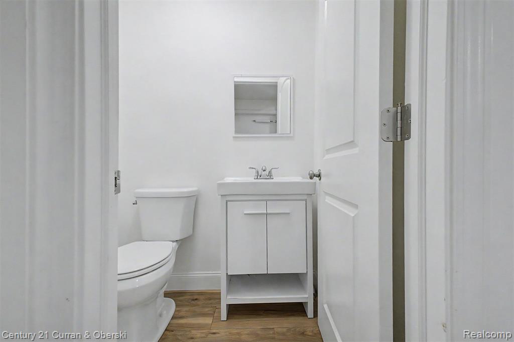 8834 Dublin Way, Sterling Heights, MI 48314 — Photo 18