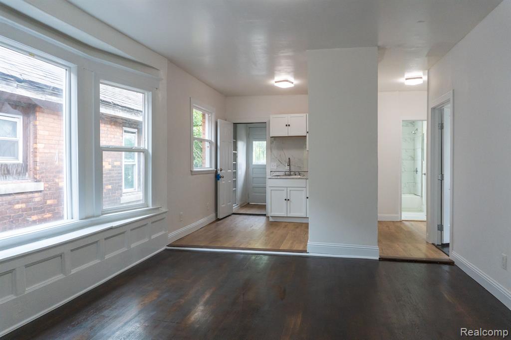 3927 SAINT CLAIR Street, Detroit, MI 48214 — Photo 48