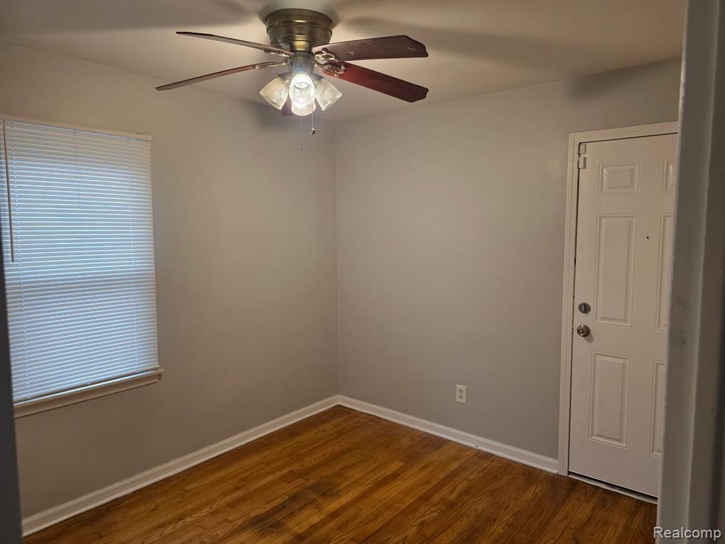 17076 STRICKER Avenue, Eastpointe, MI 48021 — Photo 8