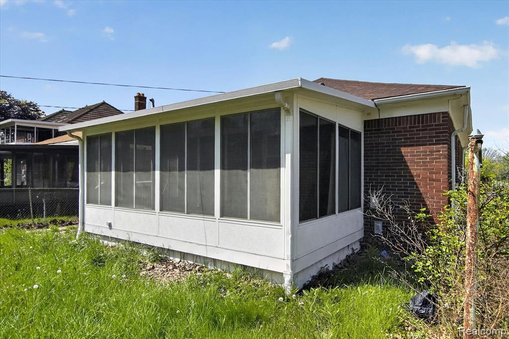 5727 E OUTER Drive, Detroit, MI 48234 — Photo 39