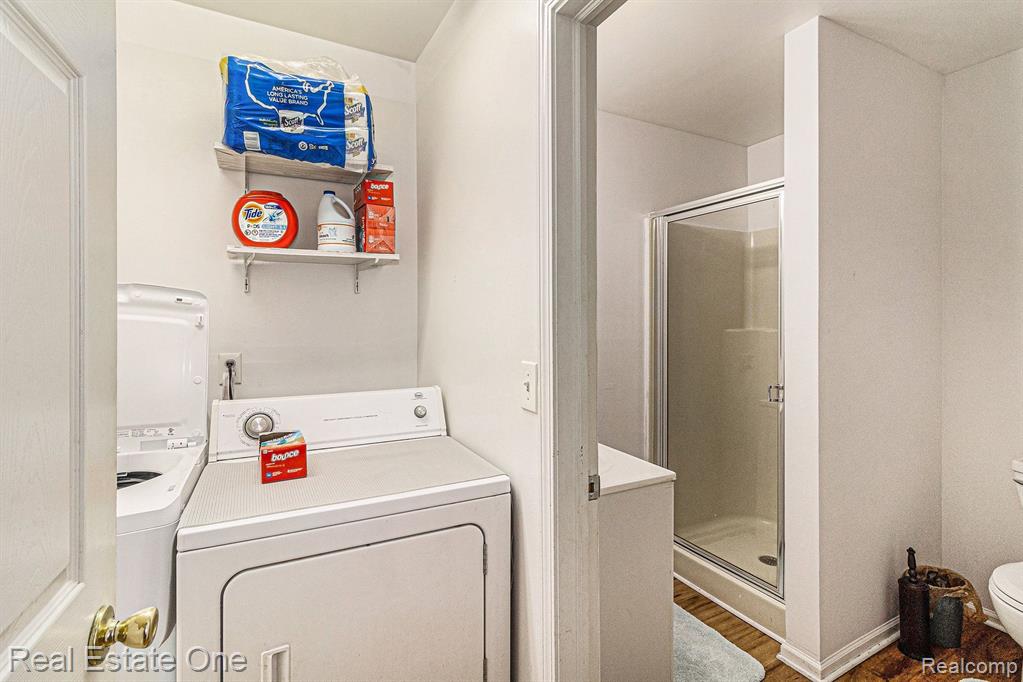 7806 PAINT CREEK Drive, Ypsilanti, MI 48197 — Photo 15