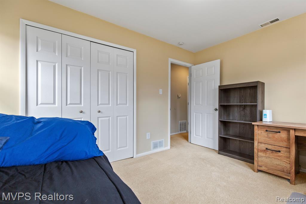 5503 NORTHLAWN Drive, Sterling Heights, MI 48310 — Photo 20