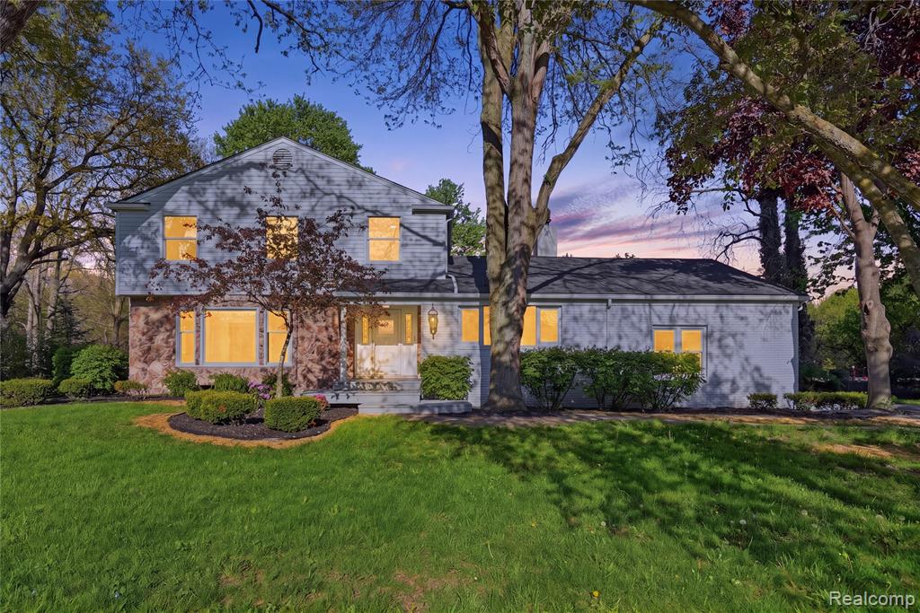 53568 Wolf Drive, Shelby Twp, MI 48316 — front exterior