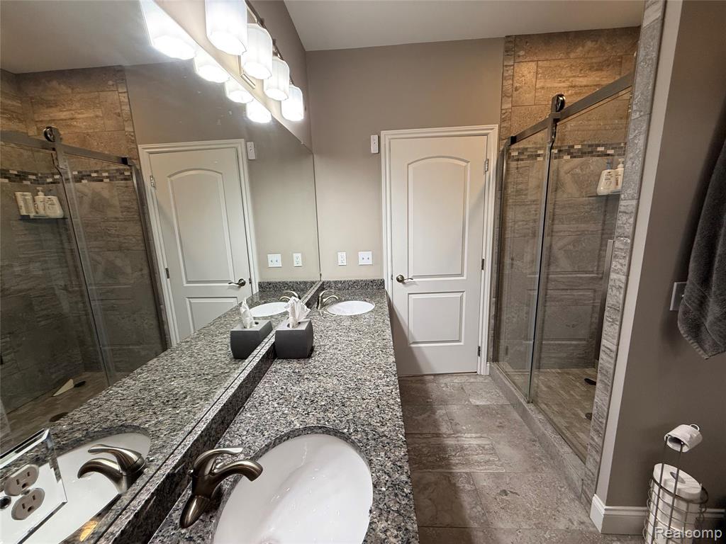 54623 Lawson Creek Drive, Shelby Twp, MI 48316 — Photo 33