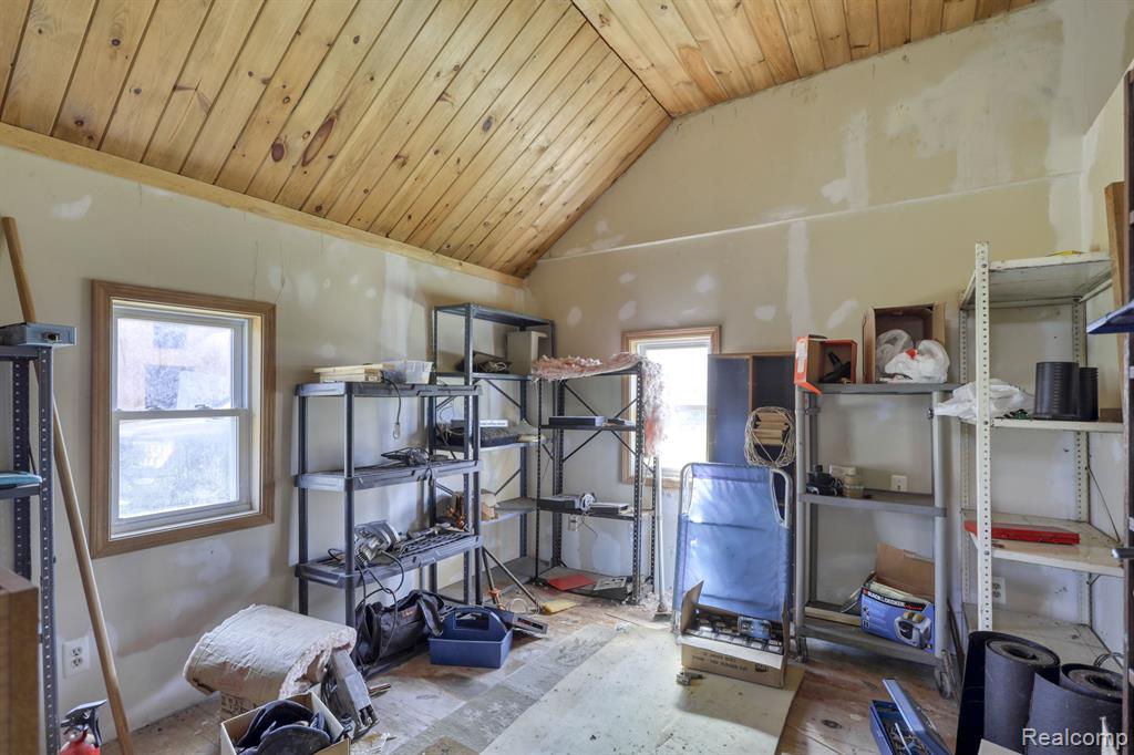 9915 VAN BUREN Road, Fowlerville, MI 48836 — Photo 13