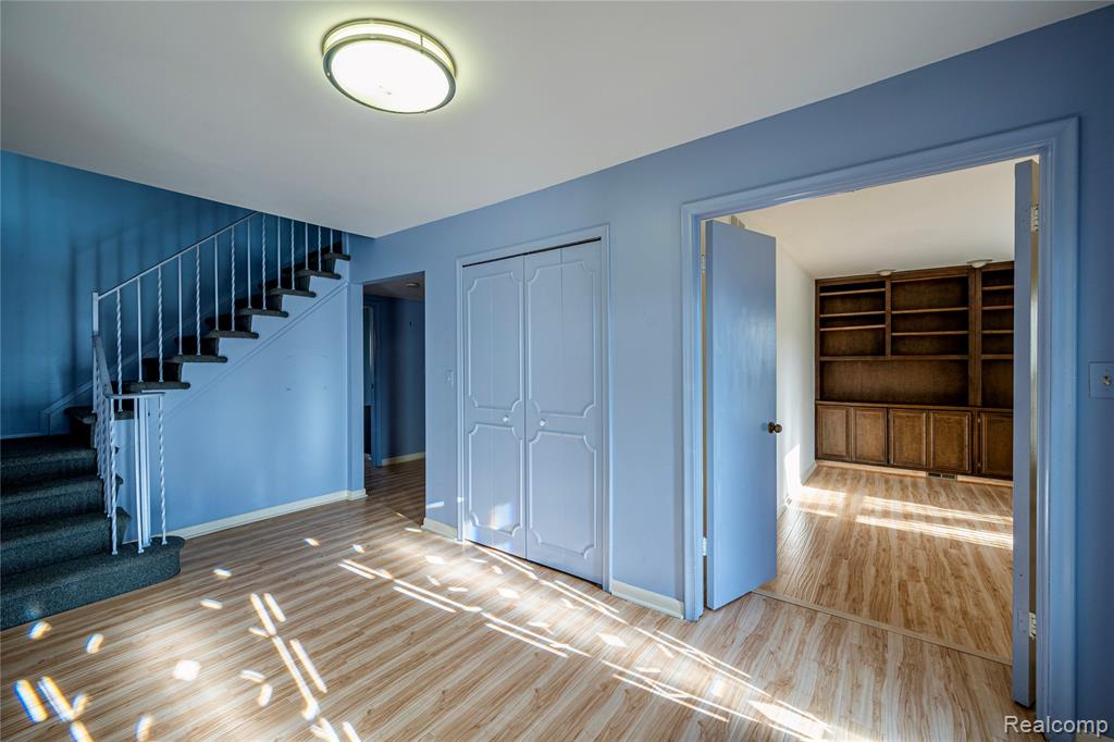 21660 Riverview Drive, Beverly Hills, MI 48025 — Photo 35