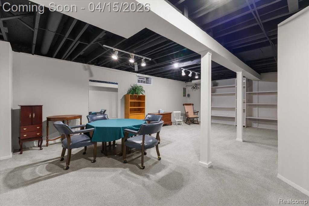 630 Ashley Circle, Rochester Hills, MI 48307 — Photo 19