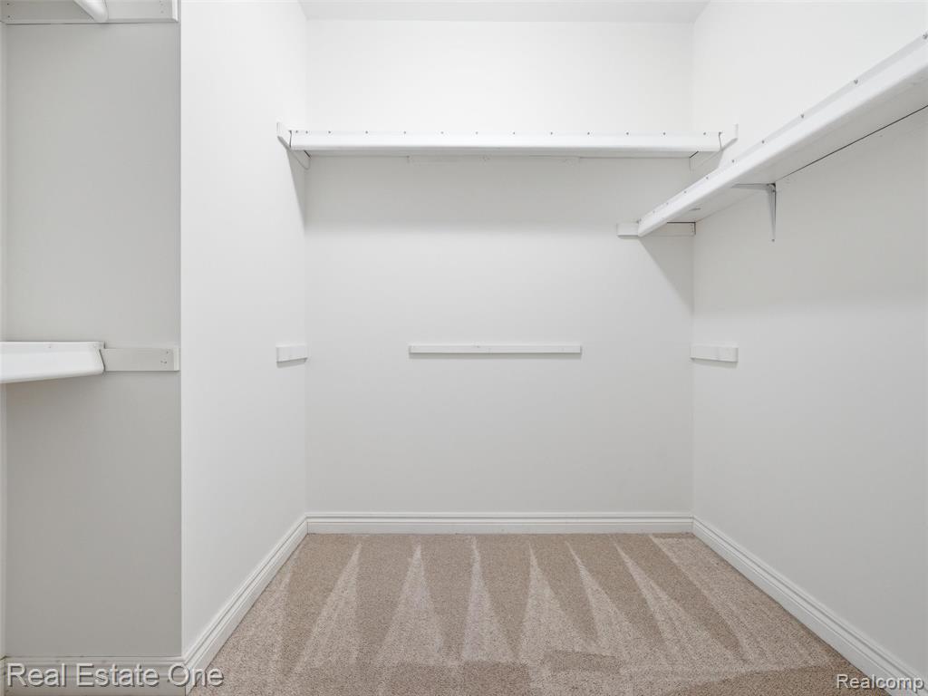 9572 Kingsway Circle, Clarkston, MI 48348 — Photo 19