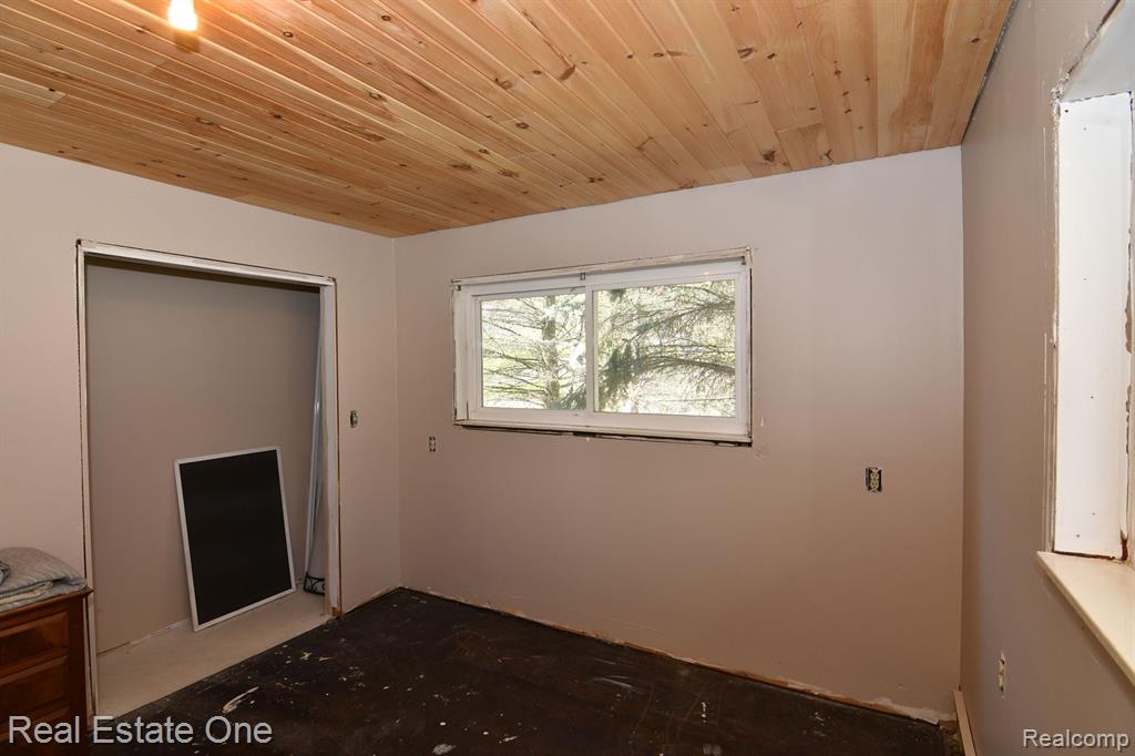 4909 ALGONQUIN Boulevard, Clarkston, MI 48348 — Photo 38