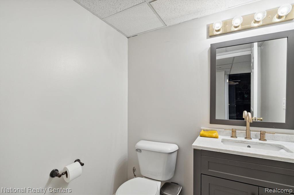 6232 SEMINOLE Drive, Troy, MI 48085 — Photo 16