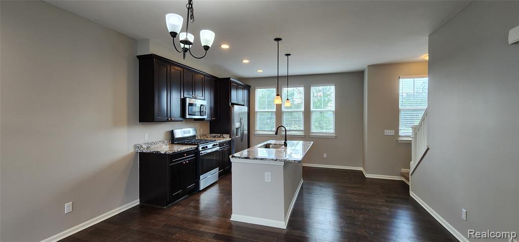 3247 Chambers W, Wixom, MI 48393 — Photo 6