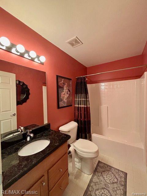 28560 CARLTON WAY Drive, Novi, MI 48377 — Photo 16