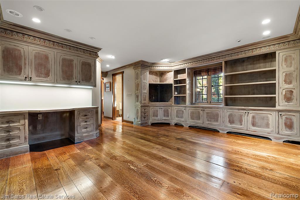 49016 Point Lakeview Street, Chesterfield, MI 48047 — Photo 28