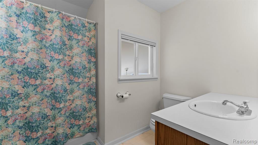 283 Westshore Dr, Jerome, MI 49249 — Photo 29