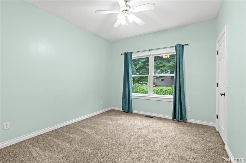 6318 MAPLE Avenue, Swartz Creek, MI 48473 — Photo 31