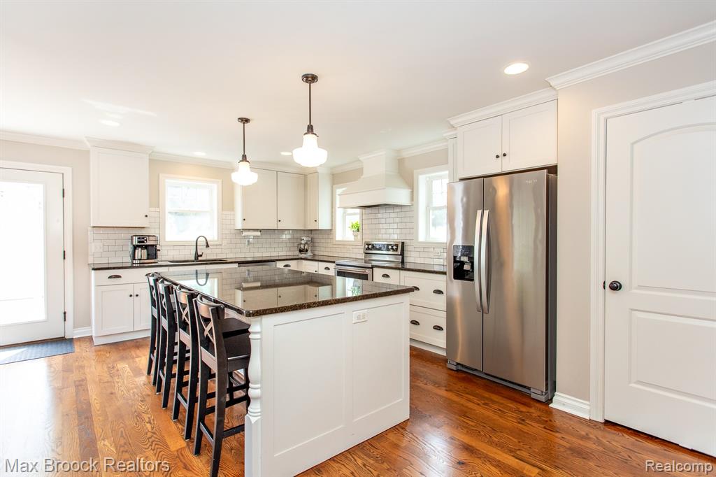 924 N Maple Avenue, Royal Oak, MI 48067 — Photo 12