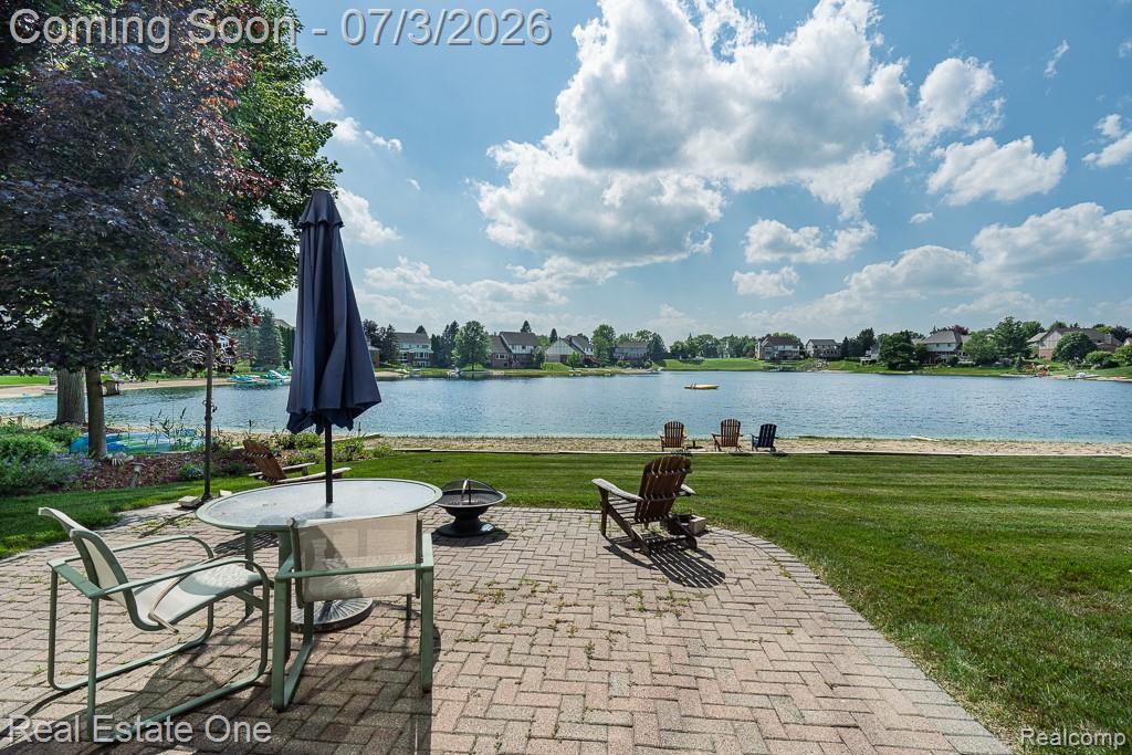 6489 Shoreline Drive, Troy, MI 48085 — Photo 42