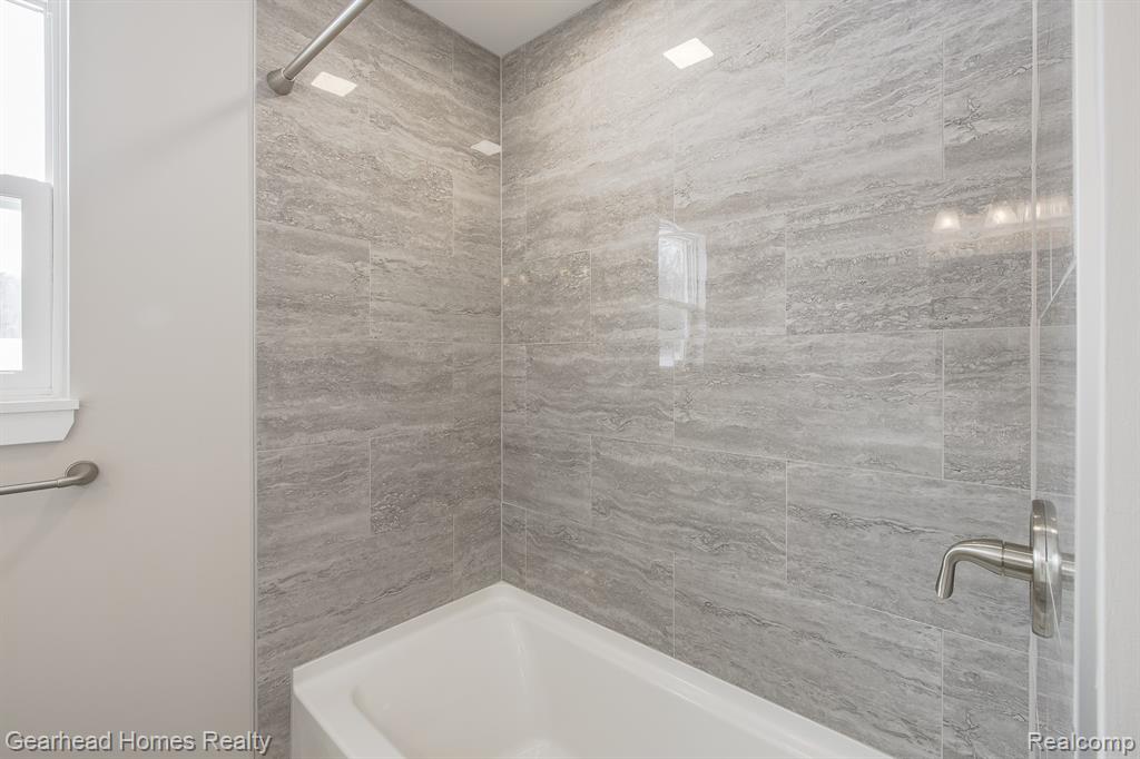 12749 Shaffer Road, Davisburg, MI 48350 — Photo 25