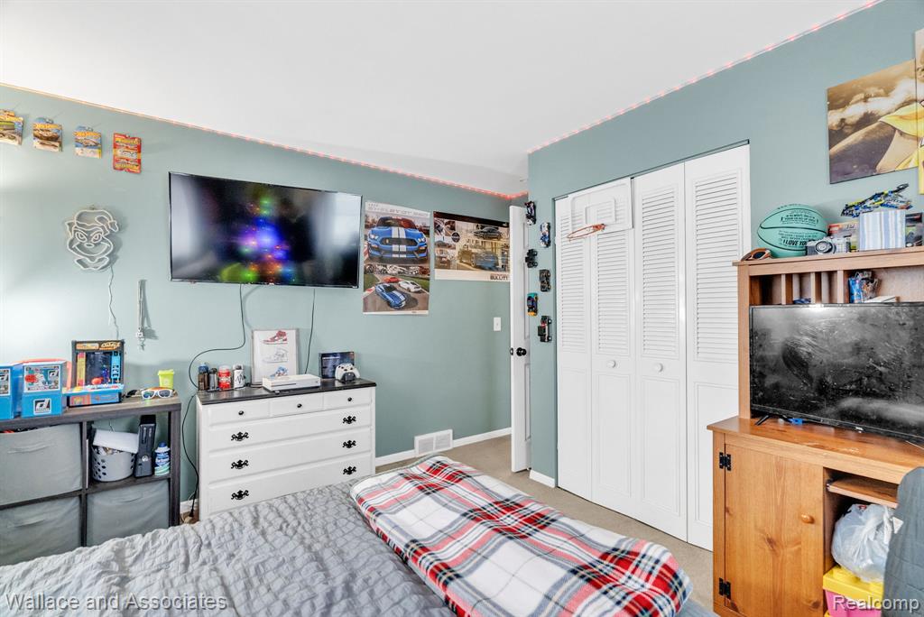 4440 Cambridge Drive, Port Huron, MI 48060 — Photo 28