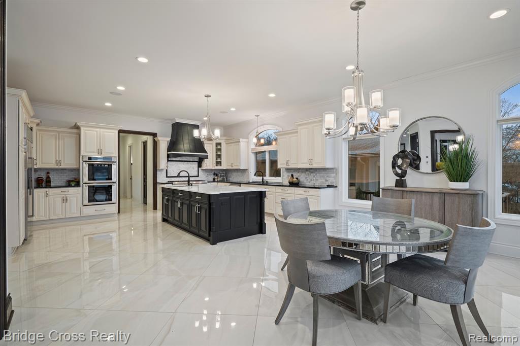 5820 LAKEVIEW Avenue, Orchard Lake Village, MI 48323 — Photo 30
