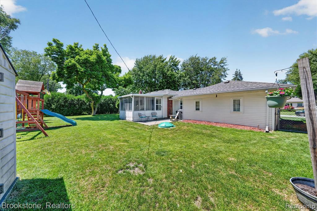 23784 Linne Street, Clinton Twp, MI 48035 — Photo 44