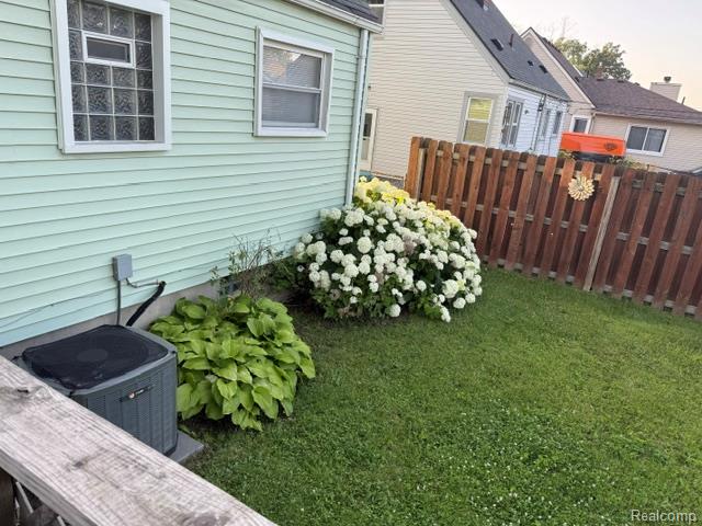 6836 Deering Street, Garden City, MI — Photo 35