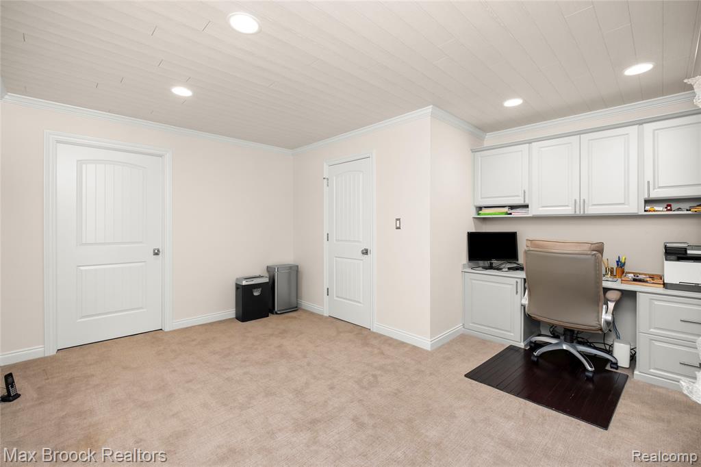 5867 BRAVO COURT, Orchard Lake Village, MI 48324 — Photo 75