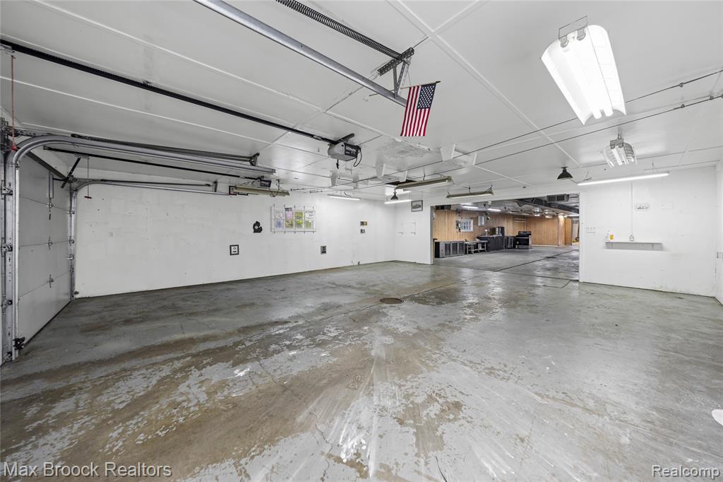 4241 S Shore Street, Waterford, MI 48328 — Photo 54