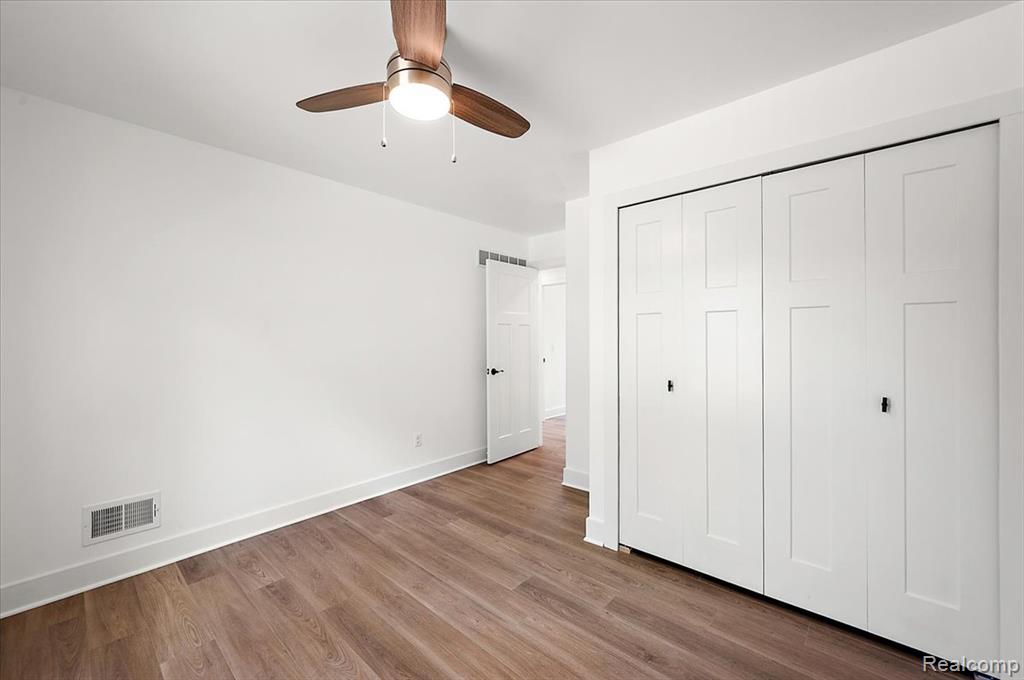 6165 Woodsdale Drive, Grand Blanc, MI 48439 — Photo 30