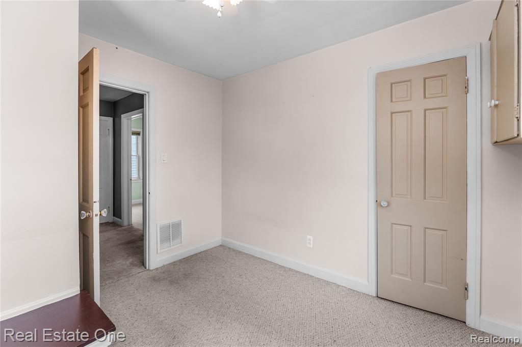 716 Kings Highway, Wyandotte, MI 48192 — Photo 14