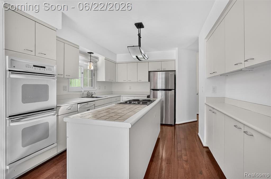 6190 Celeste Road, West Bloomfield, MI — Photo 12
