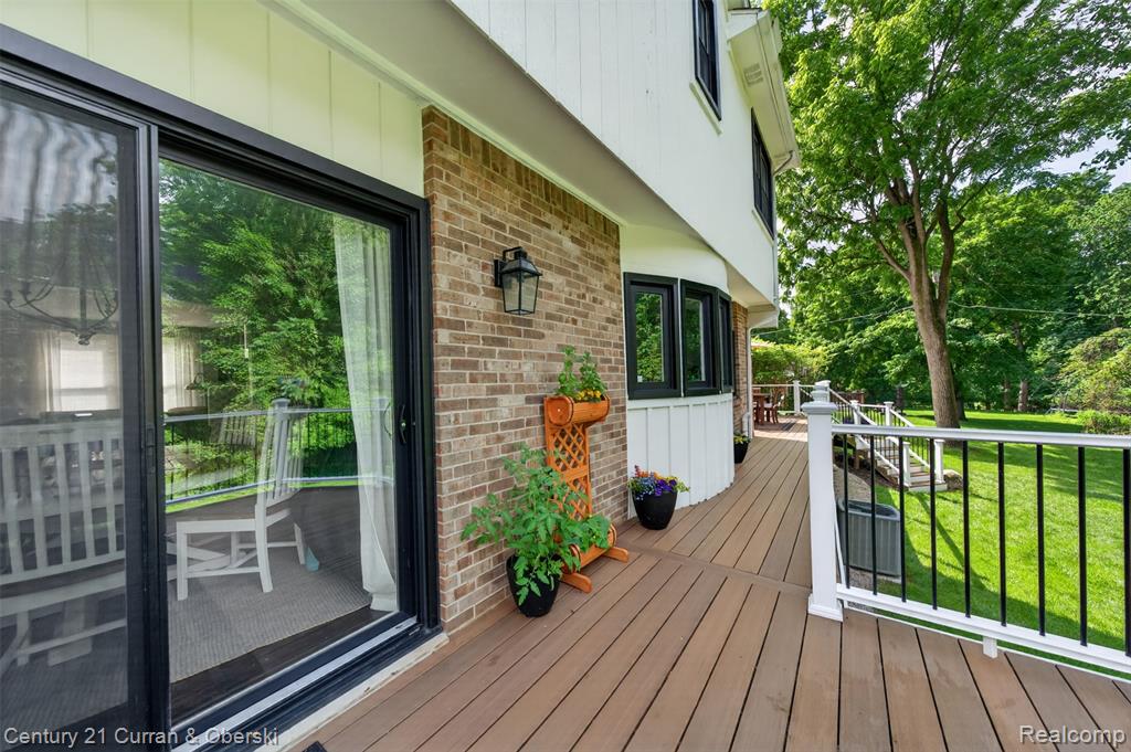 30999 Sudbury Street, Farmington, MI 48331 — Photo 61