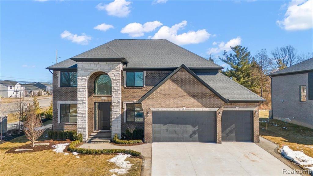 50998 MISTWOOD Drive, Macomb, MI 48042 — Photo 2