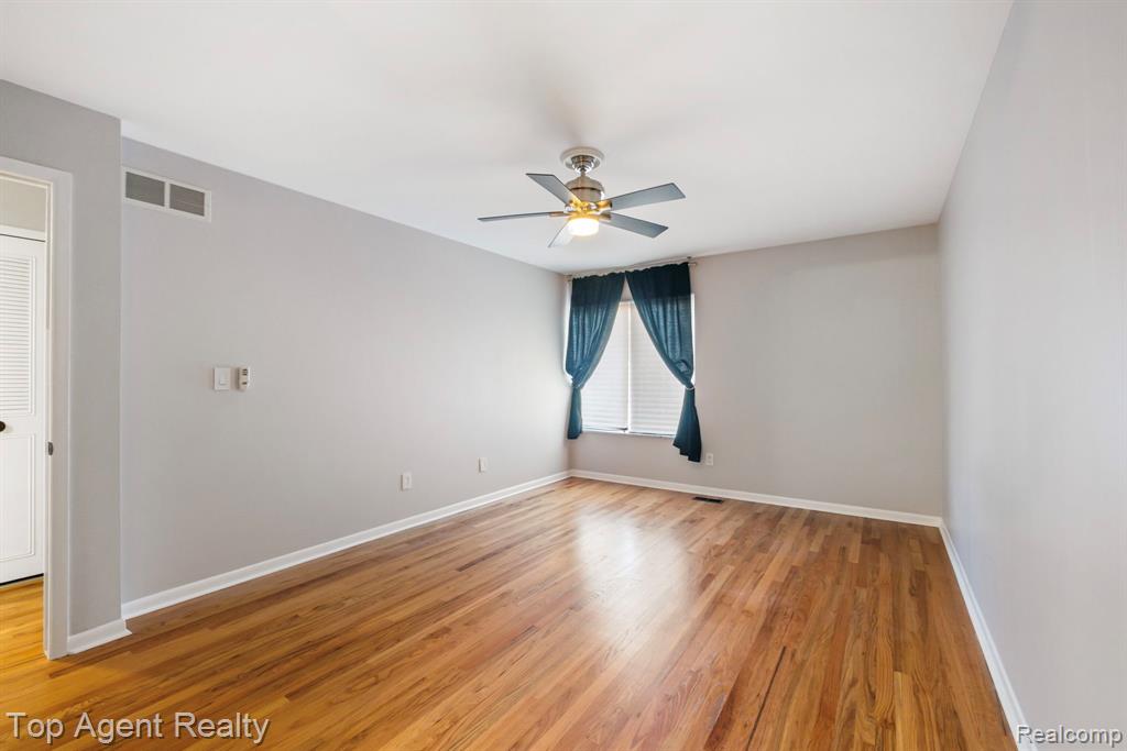 8353 Kennedy Circle, Warren, MI 48093 — Photo 23