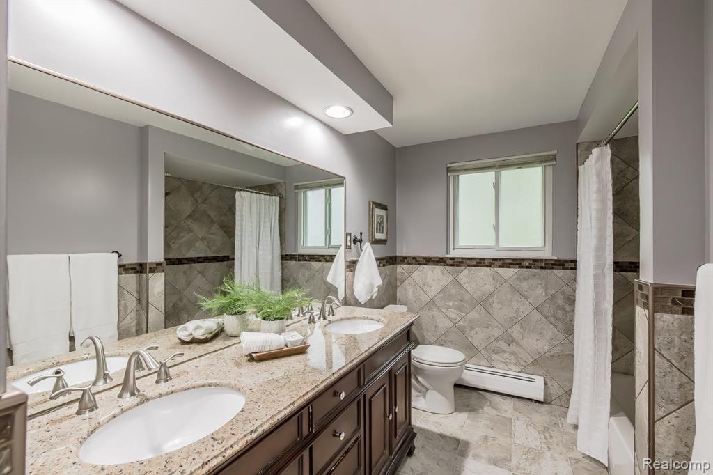 4290 FROSTWOOD, Troy, MI 48098 — Photo 35