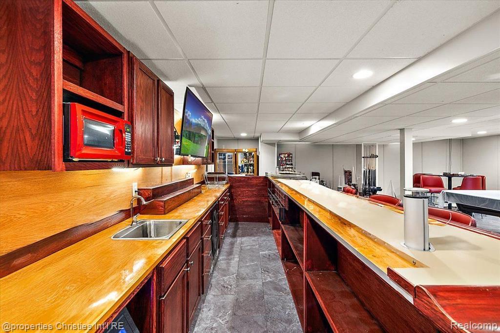 7716 MAPLE Drive, Westland, MI — Photo 34