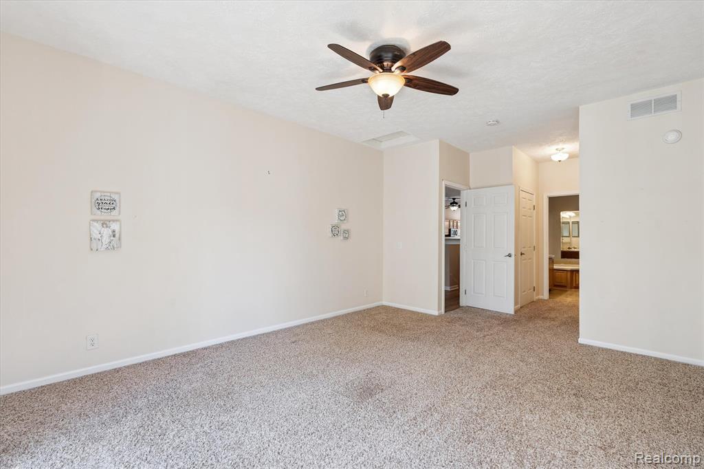 7075 Kings Way, Flushing, MI 48433 — Photo 25