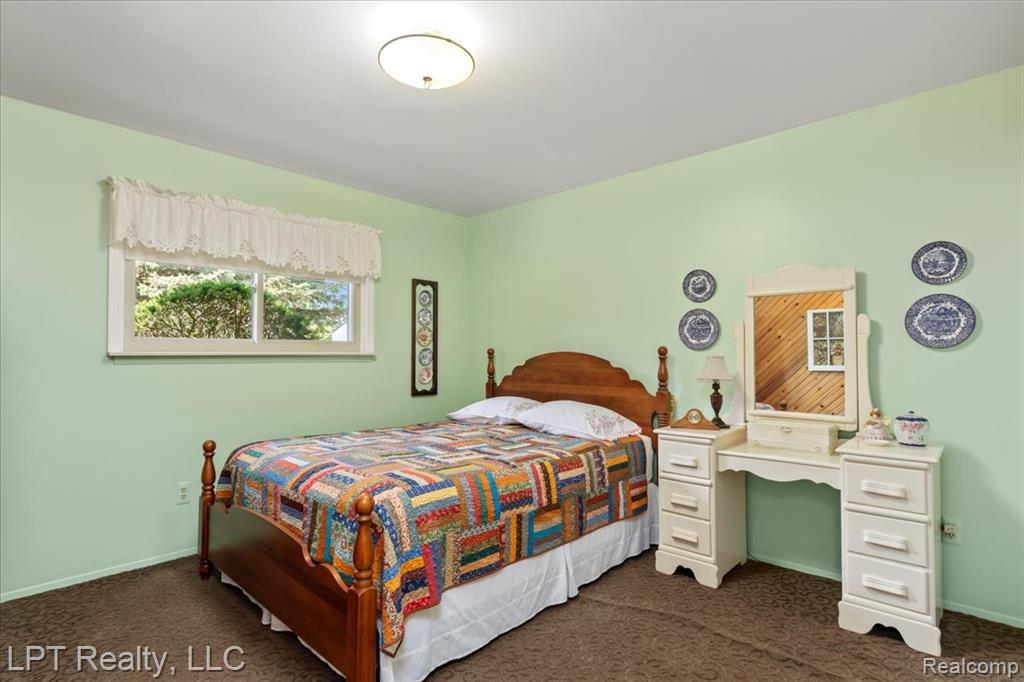 50422 Spruce Drive, Chesterfield, MI 48047 — Photo 13