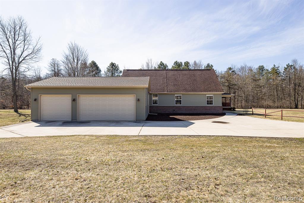 4795 Little Cedar Creek Drive, Attica, MI 48412 — Photo 15