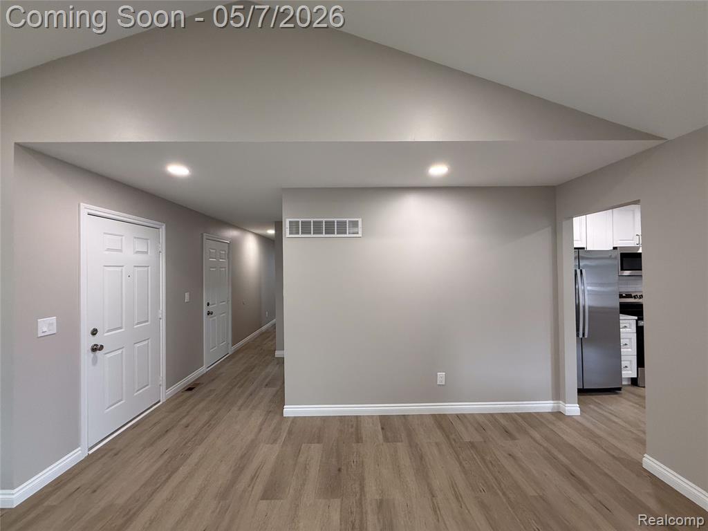 45480 Inverness Circle, Macomb, MI 48044 — Photo 8