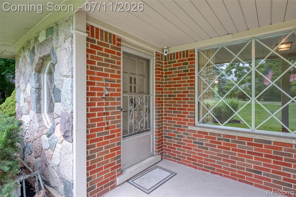 6970 Wing Lake Road, Bloomfield Hills, MI 48301 — Photo 8