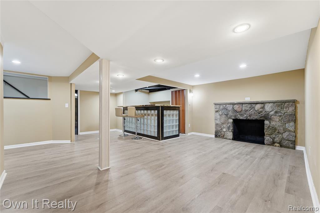 15490 Warwick Street, Detroit, MI 48223 — Photo 23