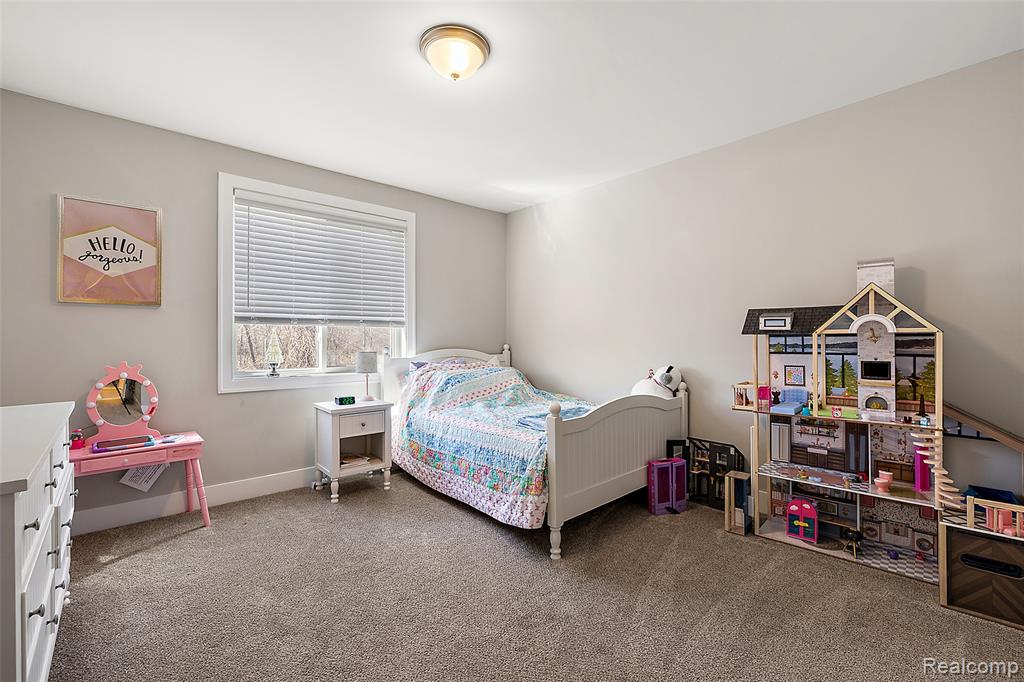 49517 White Mill Drive, Shelby Twp, MI 48317 — Photo 36