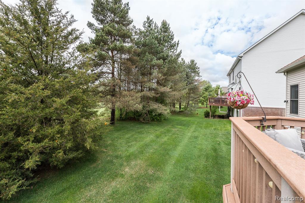 9730 TIOGA Trail N, Pinckney, MI 48169 — Photo 40
