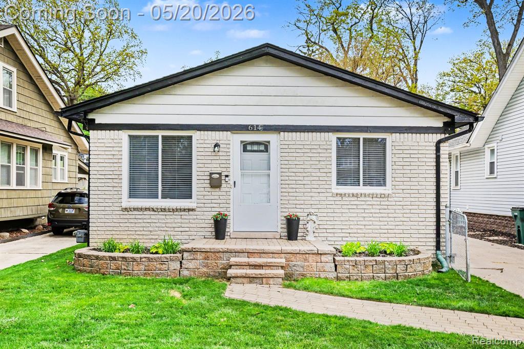 614 Gardenia Avenue, Royal Oak, MI 48067 — Photo 33