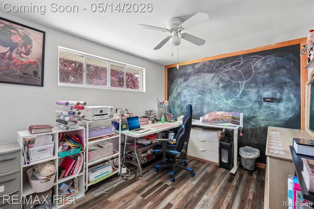 23041 Springbrook Drive, Farmington, MI 48336 — Photo 18