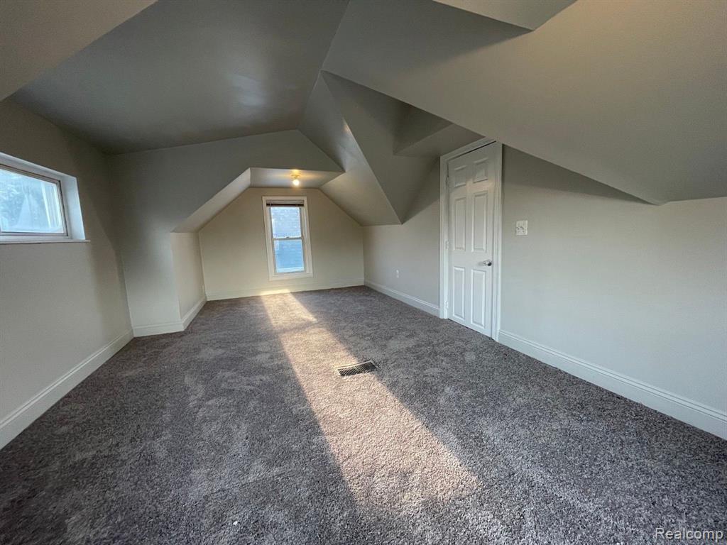 8041 STERLING, Center Line, MI 48015 — Photo 11